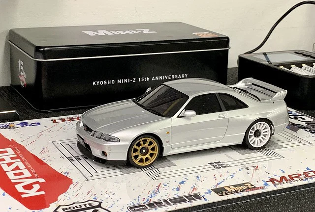 KYOSHO RC BLOG　ミニッツRWDを走らせよう！！ Step4 ステアリング操作は繊細に！！