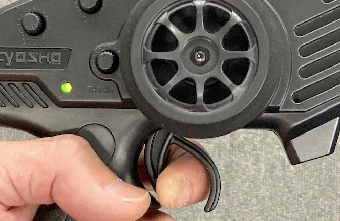 KYOSHO RC BLOG　ミニッツRWDを走らせよう！！Step 7 ストレートをしっかりと加速する 週間ミニッツ通信9月20日号