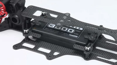 株式会社ヨコモ　YD-2用 新規オプション シャーシ＆真鍮製リヤハブを新発売。