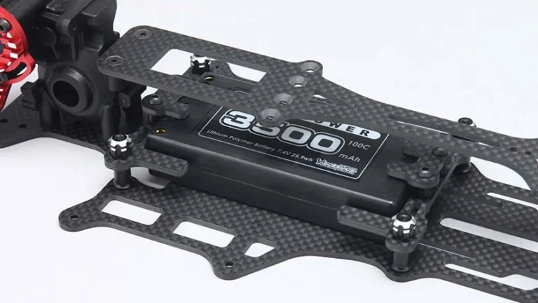 株式会社ヨコモ　YD-2用 新規オプション シャーシ＆真鍮製リヤハブを新発売。