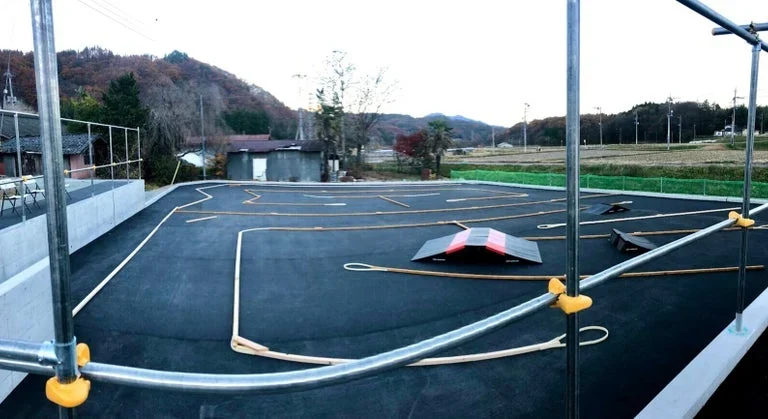 山梨県に新サーキット「チェッカーフラッグ」オープン