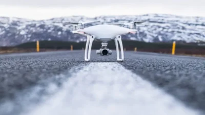 株式会社セキド　ドローンのルール・許可申請「【2021年12月最新版】100g以上のドローンが登録義務化！登録制度についてまとめました」を公開