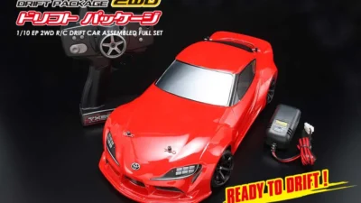 株式会社ヨコモ　ペイント済みボディが付属するRWDドリフトカーのコンプリート フルセット「RWDドリフトカー YD-2 RTR レディ・トゥ・ラン フルセット(赤/白) 」を発表