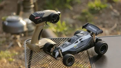 株式会社ハック　『アウトドアトイ』シリーズが6月新登場！モルックやトランシーバーなどファミリーキャンプの楽しみ方を新提案