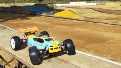 KYOSHO RC BLOG　梅雨入りか～