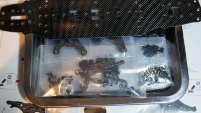 【らじつうレポート】3Racing　CERO ULTRA TOURING CAR　パーツバッグ２パート