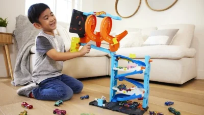 マテル・インターナショナル株式会社　Hot Wheels 「タワー」と「レース」を楽しめるプレイセットが新登場
