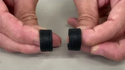 TeamMiniZ　ラジアルタイヤの方向性について説明しています。週刊ミニッツ7月31日号