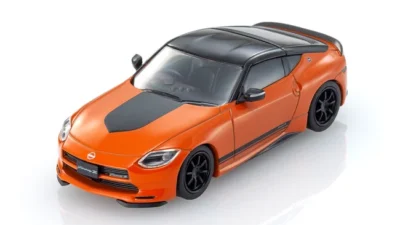 京商株式会社　KYOSHO MINI CAR & BOOK 第15弾「NISSAN FAIRLADY Z CUSTOMIZED EDITION」を発売