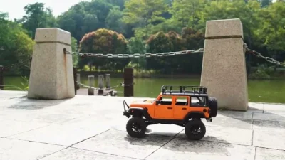 DEERC JP　1/12 電動4WDクローラー　MN-128