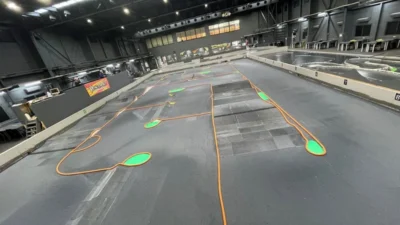 株式会社ヨコモ　「Yokomo Product Information -　RCアリーナコース新レイアウト/スーパーオフロードSO2.0④オプション紹介編」