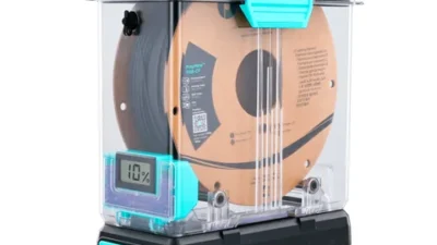 株式会社サンステラ 3Dプリントフィラメントの乾燥・保存にPolymaker製「PolyDryer™」の取り扱いを発表