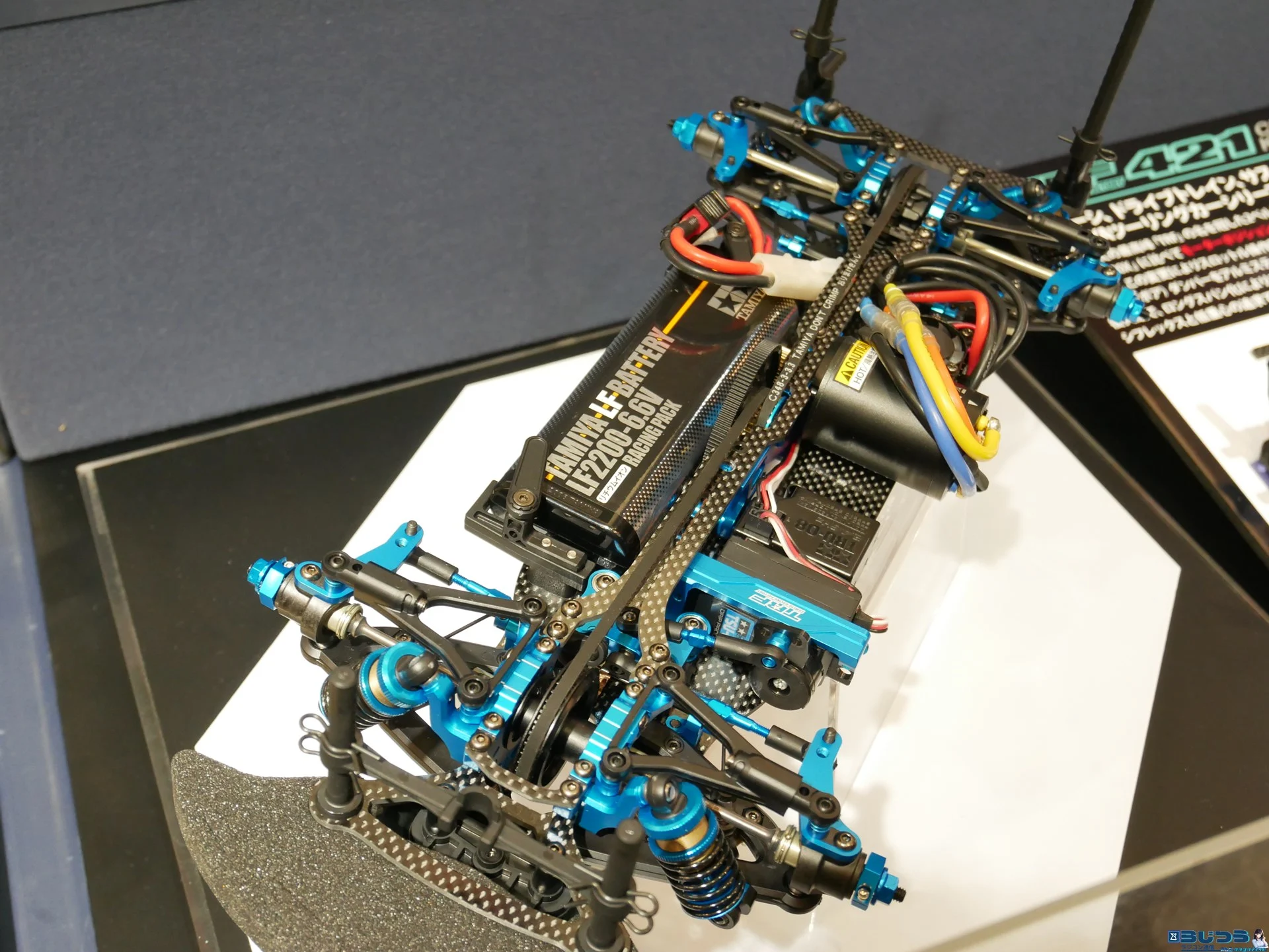 【連載】らじつう編集部がメーカーさんに聞いてみた・ホビーショー番外編「タミヤ TRF421　サスペンションアームについて」