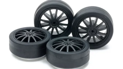 株式会社タミヤ　「ローフリクション小径ローハイトタイヤ（26mm）＆カーボン強化ホイール（フィン）」を発表