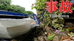 ラジコン料理☆らじくっく☆Radio Control Cooking Channel　■【【海外で事故!?】ラジコンだけで「バナナクレープ🍌」買いに行った末路 Buying “Banana crepe” with RC car!!!🚗 In Thailand🇹🇭