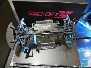 【連載】らじつう編集部がメーカーさんに聞いてみた・ホビーショー番外編「ポルシェ934、タミヤ TRF421X」